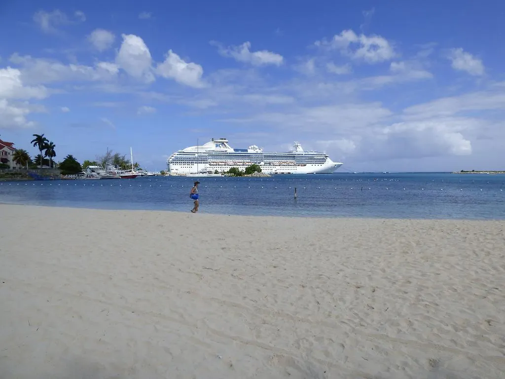 Beach One Bedroom Suite A29 Ocho Rios