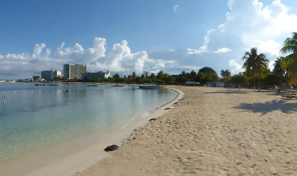 Beach One Bedroom Suite A29 오쵸 리오스 자메이카