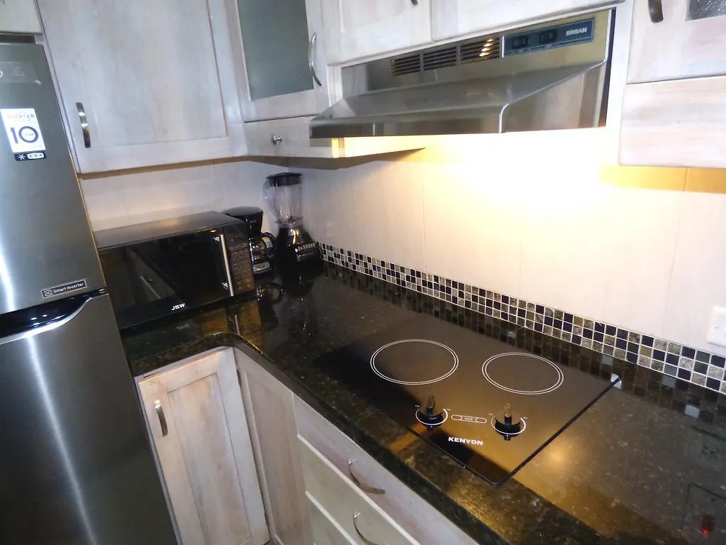 아파트 Beach One Bedroom Suite A29 오쵸 리오스